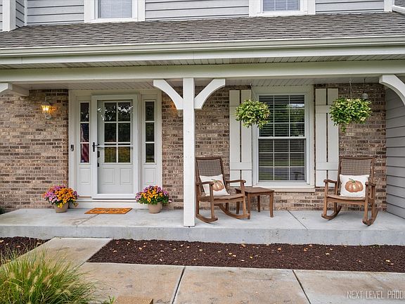 2nd image of 115 Thornhill Farm Ln