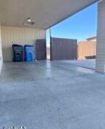 3rd image of 1531 W Michelle Dr