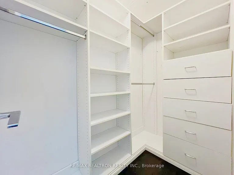 83 Redpath Ave #204 — Photo 23