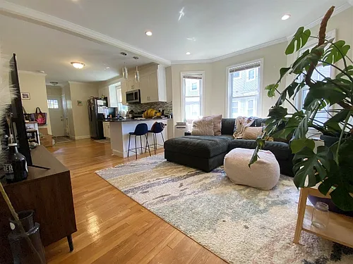 22 Rice St Photo 1