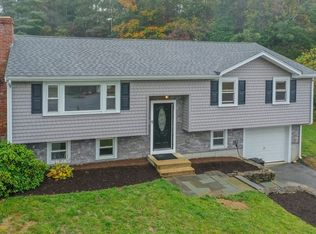 9 N Hill Rd, Plymouth, MA 02360