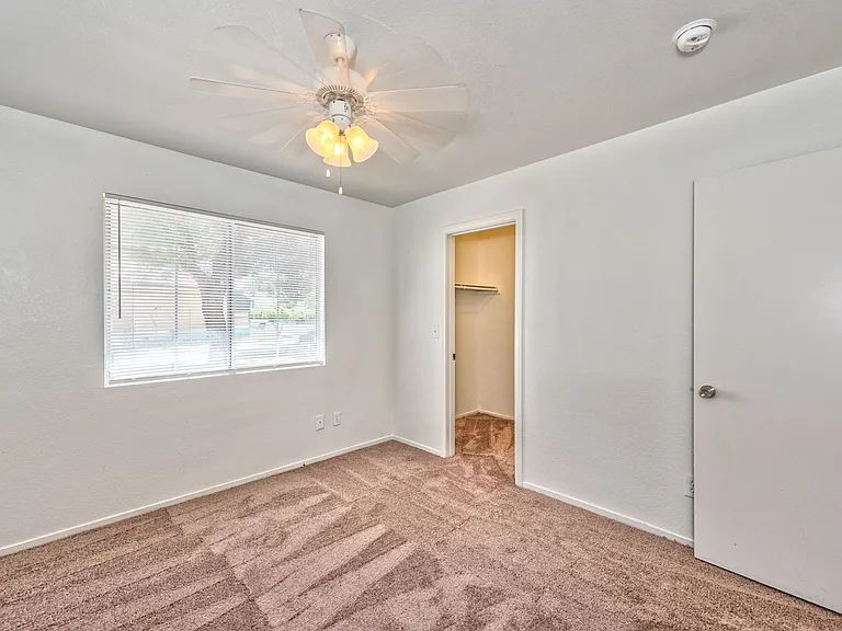 277 N Lamb Blvd #C — Photo 8