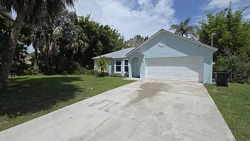 2091 SW Villanova Rd Photo 1