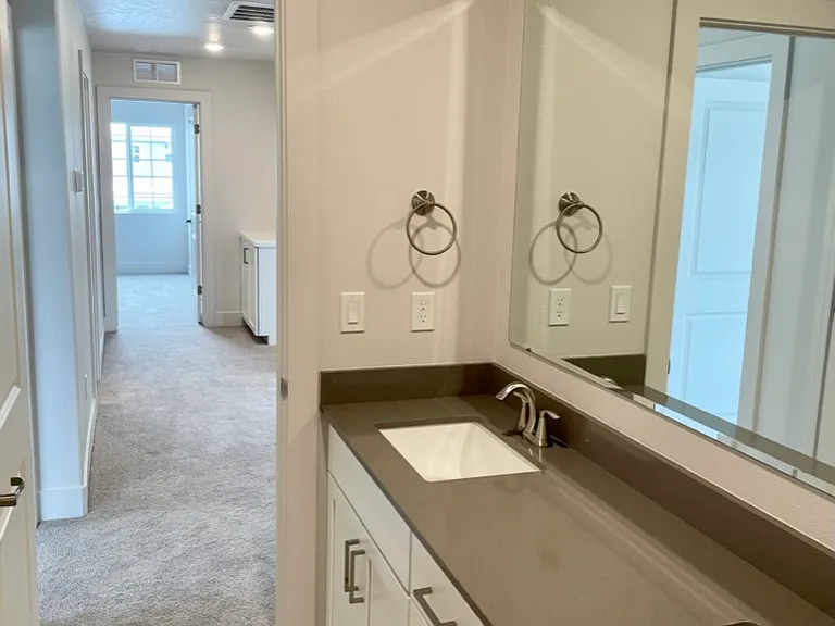 190 E Caldera St — Photo 38