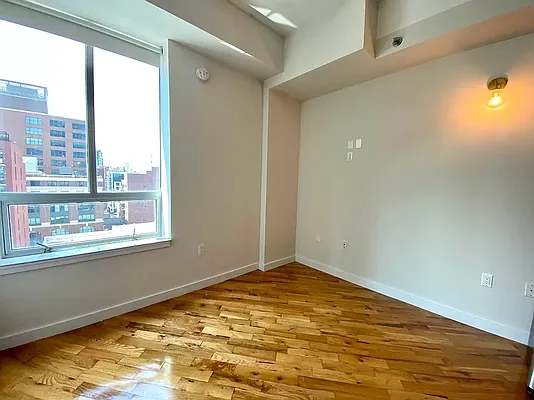 Rented by City Connections Realty | media 8