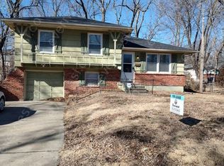 13608 Cambridge Ave, Grandview, MO 64030