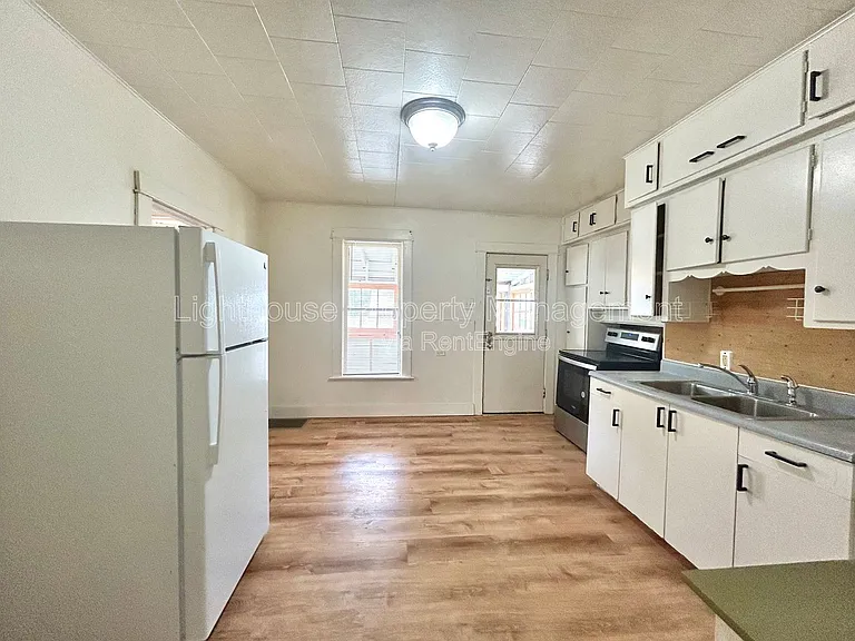 2550 Crozier Ave #2 — Photo 11