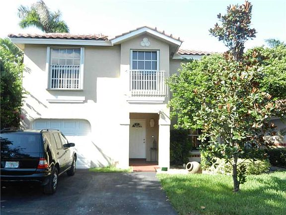 2nd image of 1281 Seagrape Cir