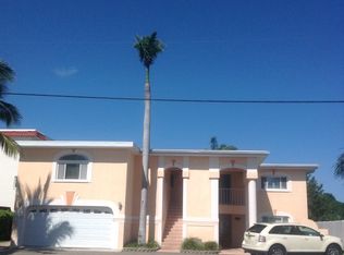 12325 3rd St E APT 4, Treasure Island, FL 33706