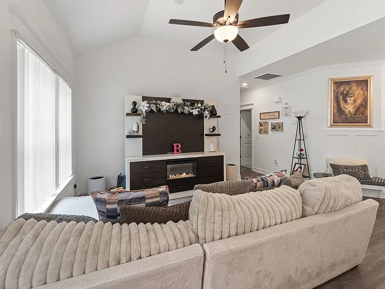 491 Lake Rosalind Dr — Photo 20