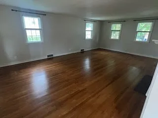 110 Ardmore Rd — Photo 10