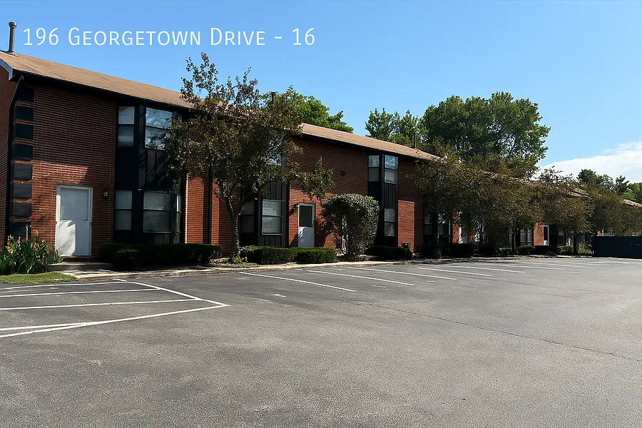 196 Georgetown Dr #16