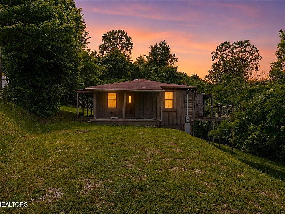 1st image of 104 Jackson Rd