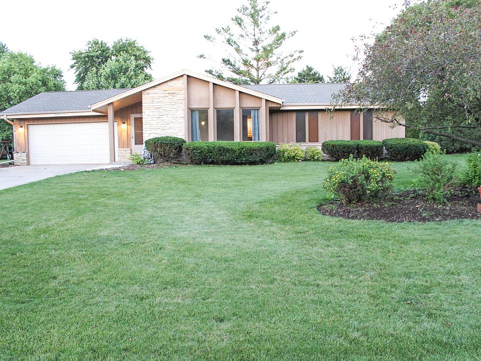 1st image of W225N2588 Alderwood Ln