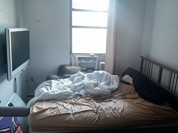 4th image of 120 Sullivan St