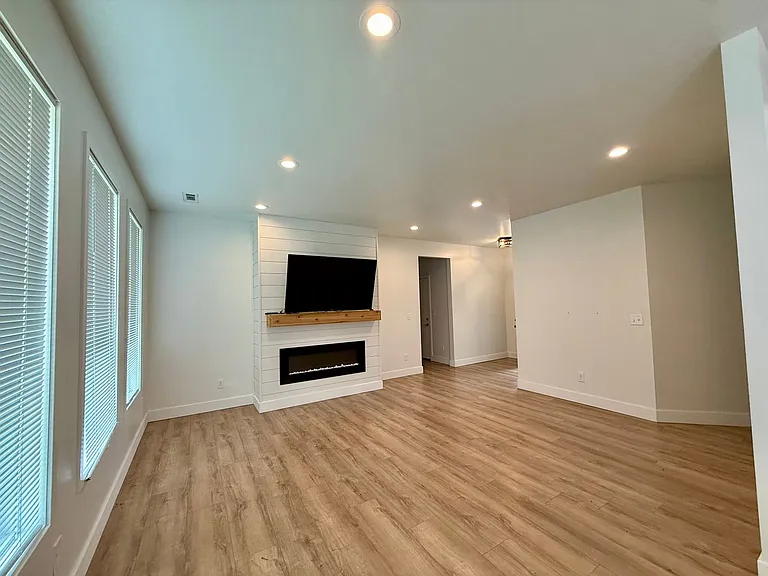 142 Shannon Cir — Photo 10