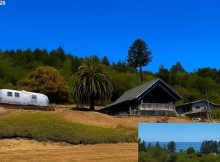 99106 E Freeman Ln, Brookings, OR 97415