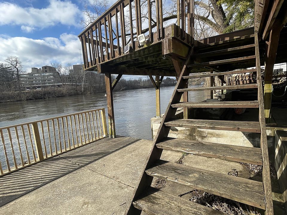 1st image of 1456 Hudson St #1