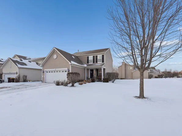 340 Town Center Blvd, Gilberts, IL 60136
