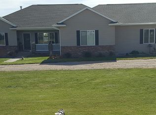 1360 W 102nd St Pl, Kearney, NE 68845