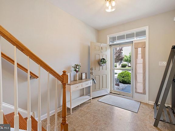 5th image of 1583 E Matisse Dr