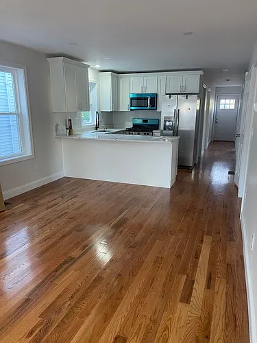 126 Lancashire St #1 Photo 1