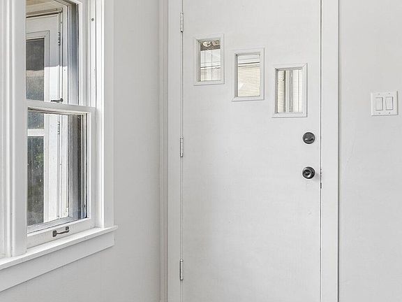 3rd image of 2714 Avenue B