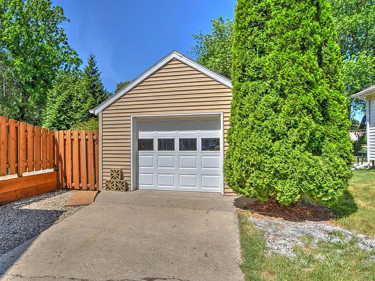 Shore Acres Rd — Photo 3