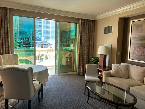 135 Harmon Ave #307, Las Vegas, NV 89109
