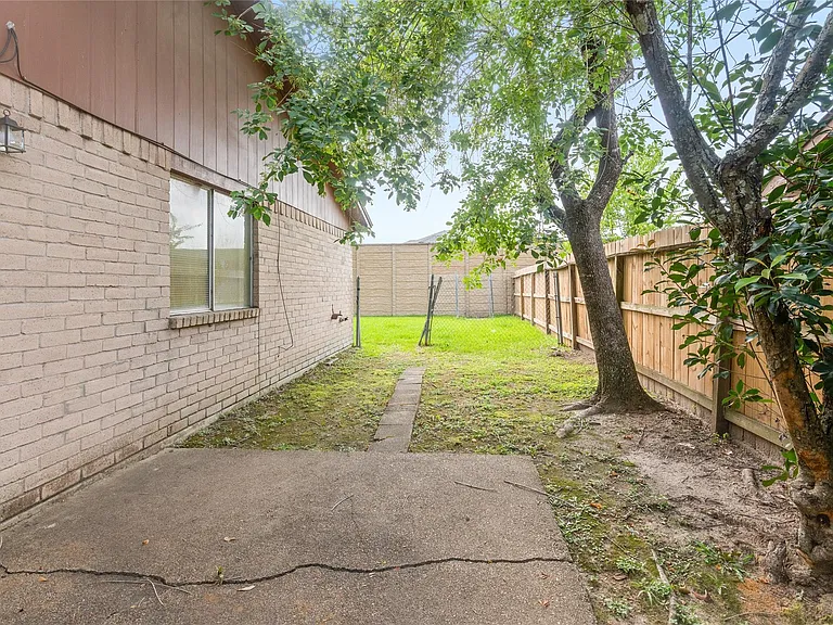 20035 Dawn Mist Dr — Photo 17