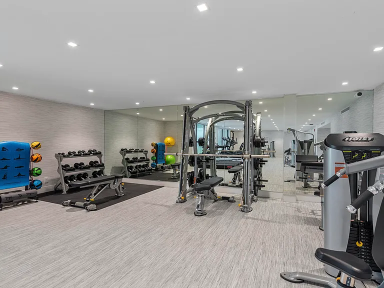 800 Jeffery St #409 — Photo 34