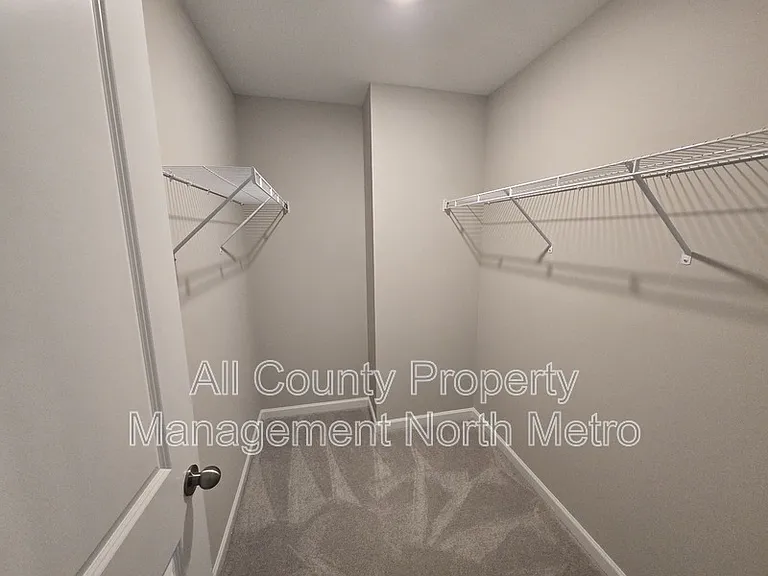 490 Tall Pines Ter — Photo 20