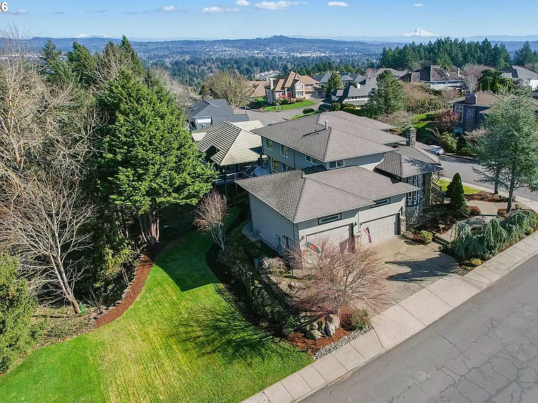 13923 SW Mistletoe Dr — Photo 38