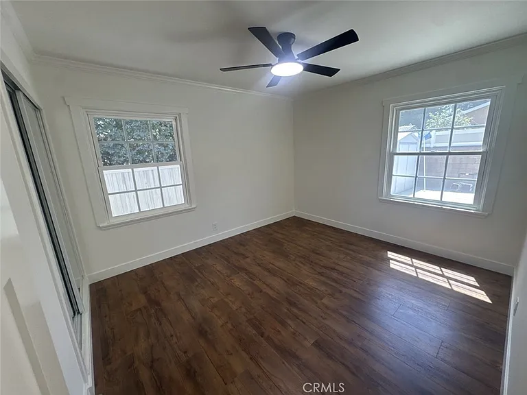 7245 Wish Ave — Photo 19