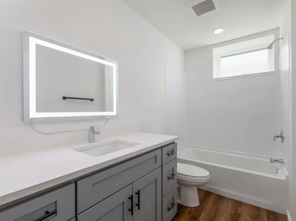 2515 E Fir St, Seattle, WA 98122