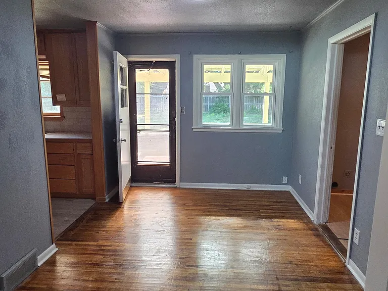 2259 S Terrace Dr — Photo 3