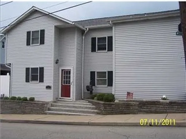 34 West Dr, Greensburg, PA 15601
