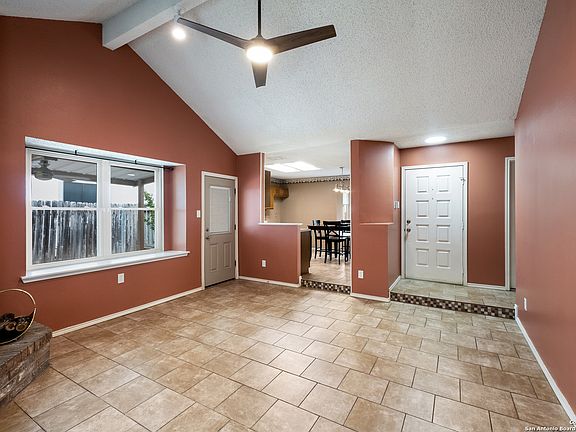 4th image of 5507 Park Lake
