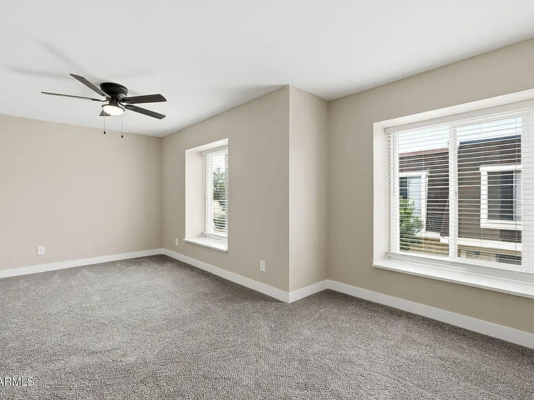 8432 N 34th Dr — Photo 16