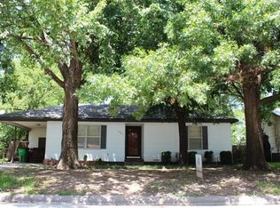 607 Walter Rd, Gainesville, TX 76240