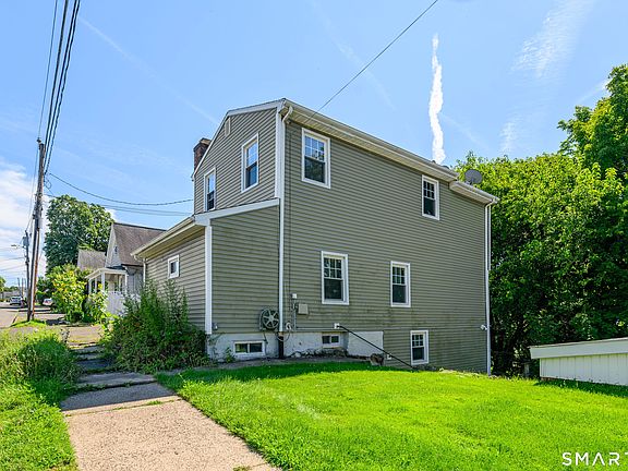 3rd image of 8 Davis Street