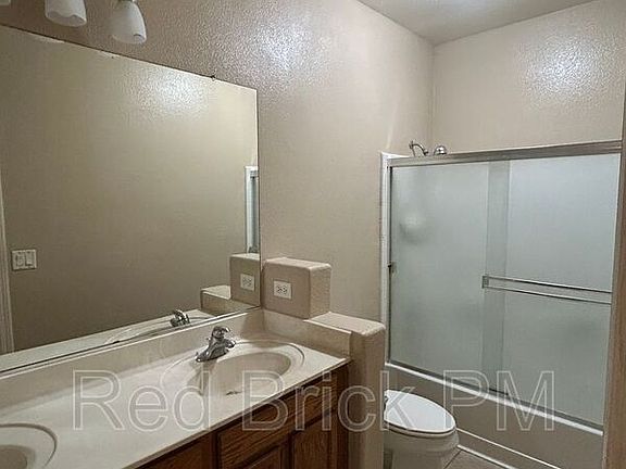 4th image of 1540 Esplanade Dr
