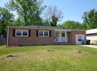 21 Rendon Dr, Hampton, VA 23666