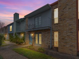 6111 Beverly Hill St #39, Houston, TX 77057