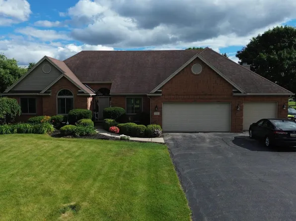 1461 Smith Rd, Temperance, MI 48182