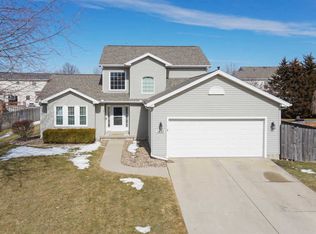 1400 Lismore Ln, Normal, IL 61761