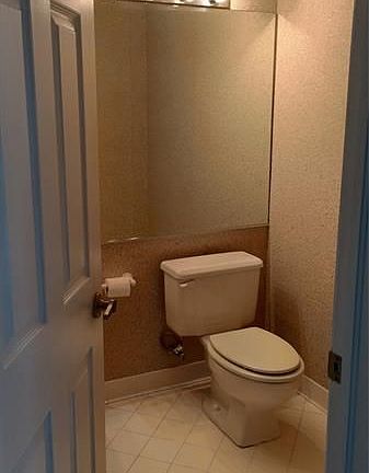 5th image of 4917 NW 67th Ave