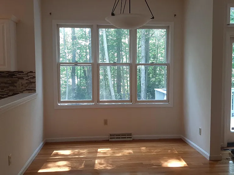 2399 Bay Rd — Photo 2