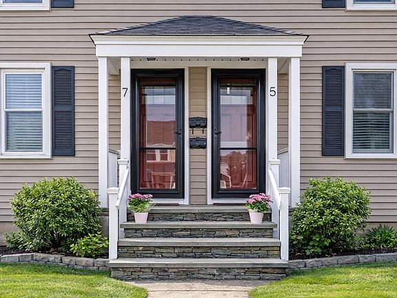 2nd image of 7 Shangri La Ln #1