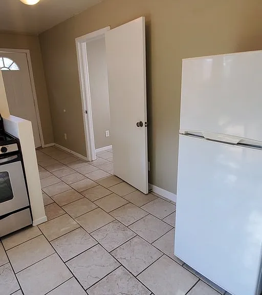 7110 Mohawk St #A — Photo 13